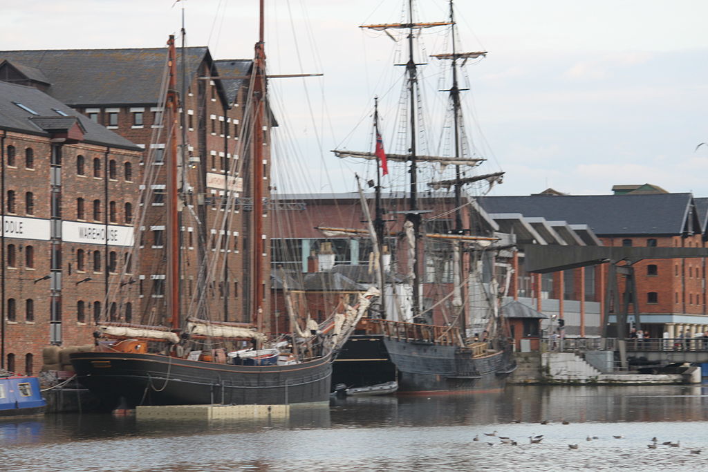 Earl of Pembroke, Alice Through the Looking Glass, The Wonder , Gloucester, Alice 2, Film Location