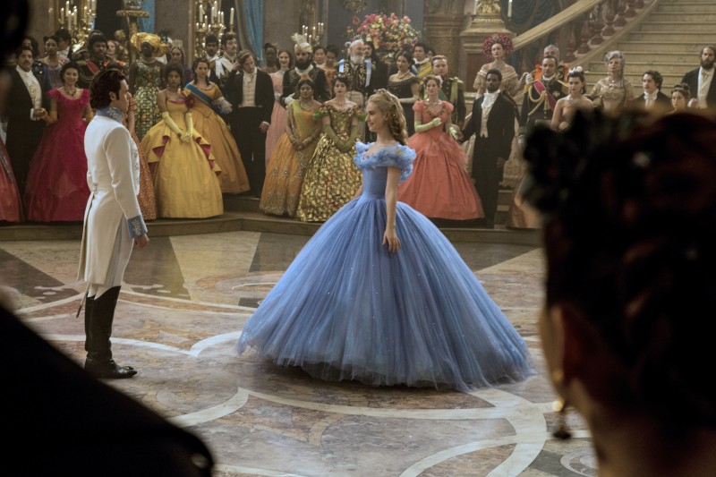 Cinderella w Frozen Fever in front