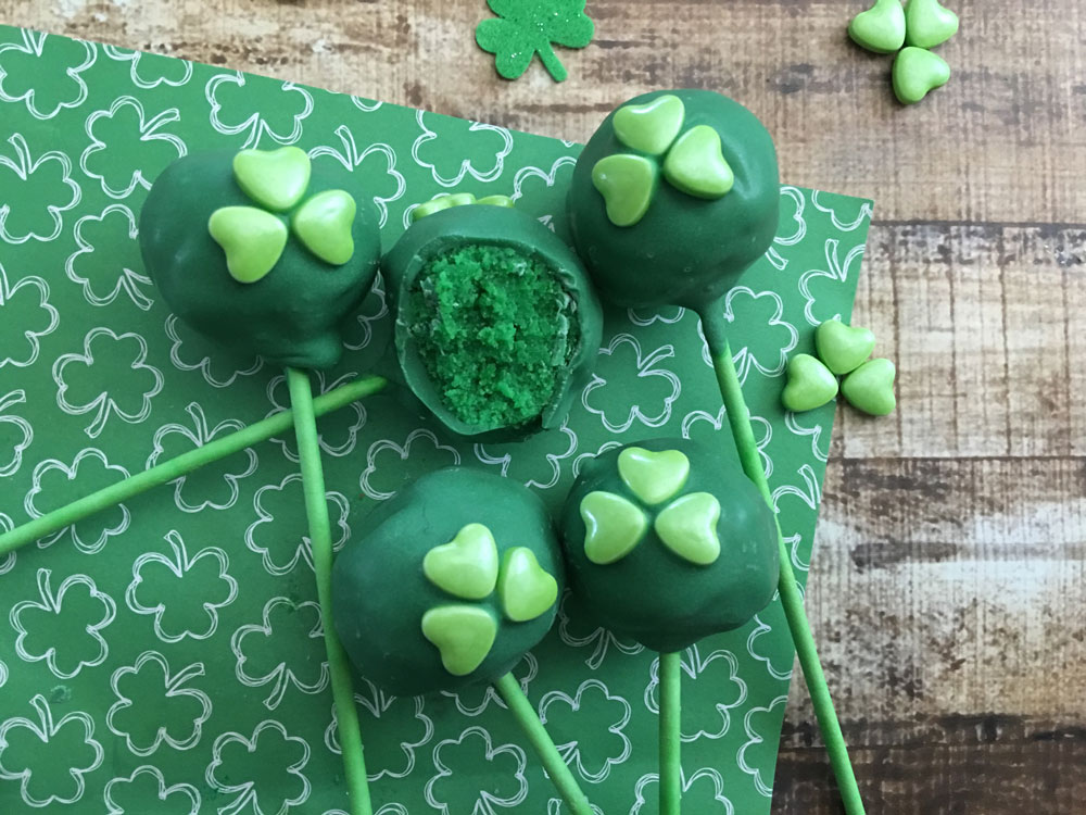 St. Patrick's Day Cake Pops, Cake Pops, recipe