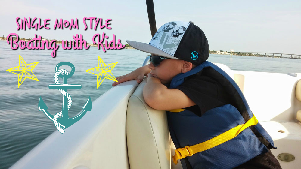 tips on boating with kids, the little fairytale traveler, kid on boat,