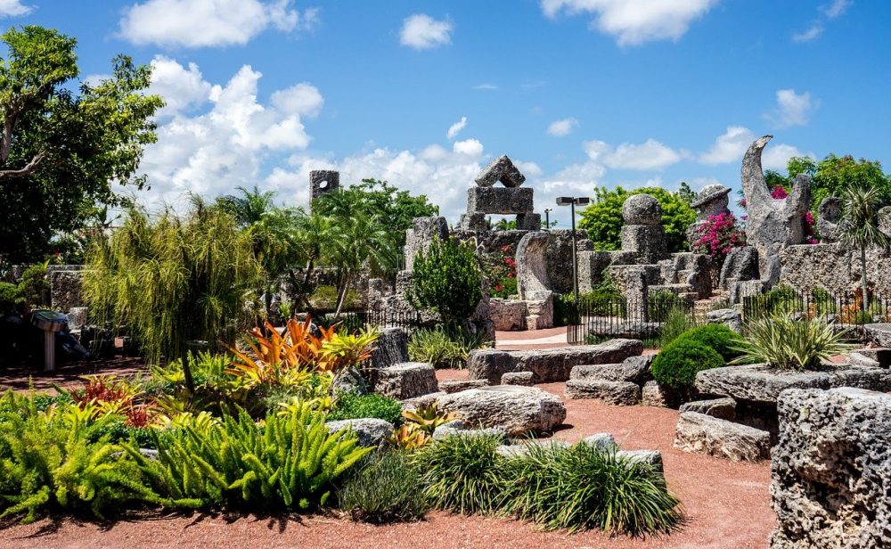 coral castle, unusual florida attractions