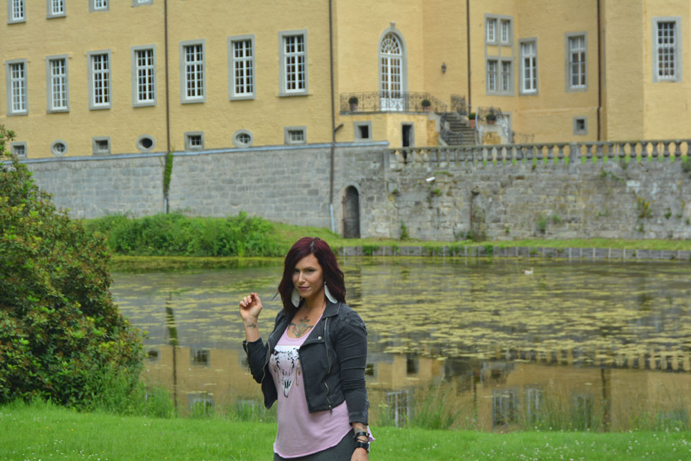 Things to do in Dusseldorf, Schloss Dyck, Christa Thompson