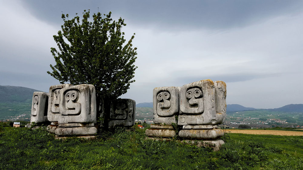 Novi Travnik, Spomeniks of Yugoslavia