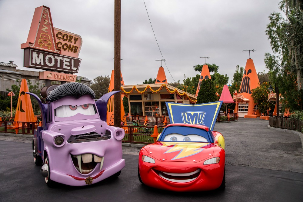 Mater and Lightning McQueen in their car stumes 09 2017 DCA.0368