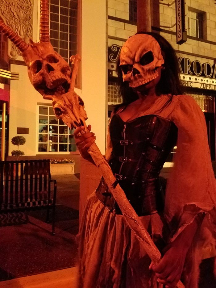 halloween horror nights review