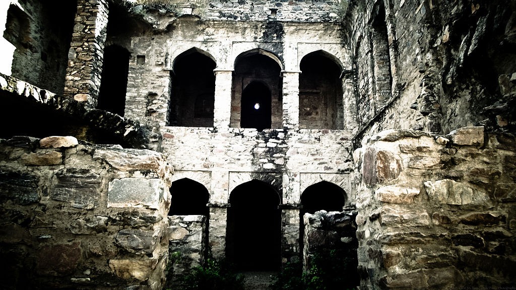 Weirdest places in India, Haunted Fort of Bhangarh