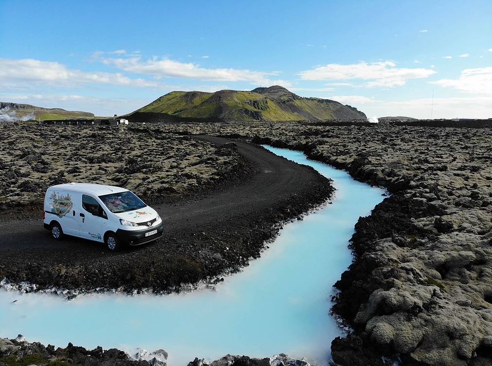 midnight sun iceland, How to Get Around in Iceland, campervan travel tips