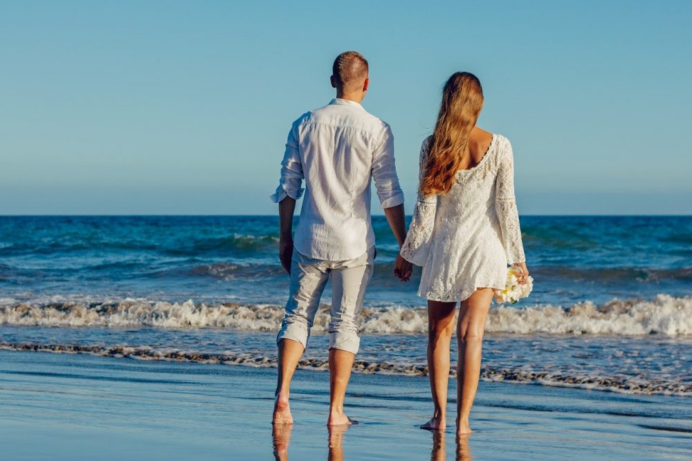 beach wedding, travel in 2022