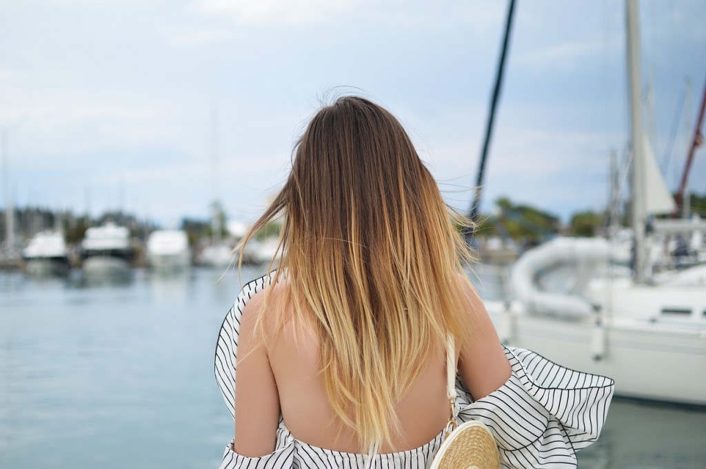 what to wear when traveling on a sailboat