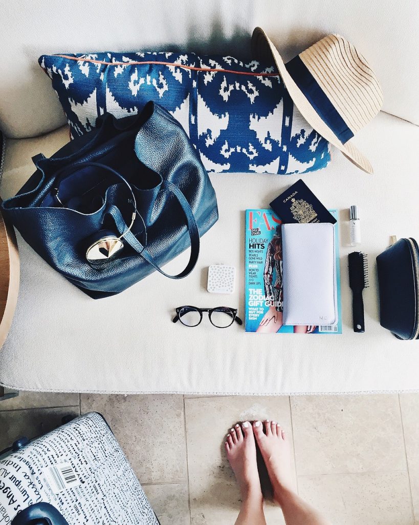 social distancing, vacation, packing, spring break packing tips, packing with just a carry-on