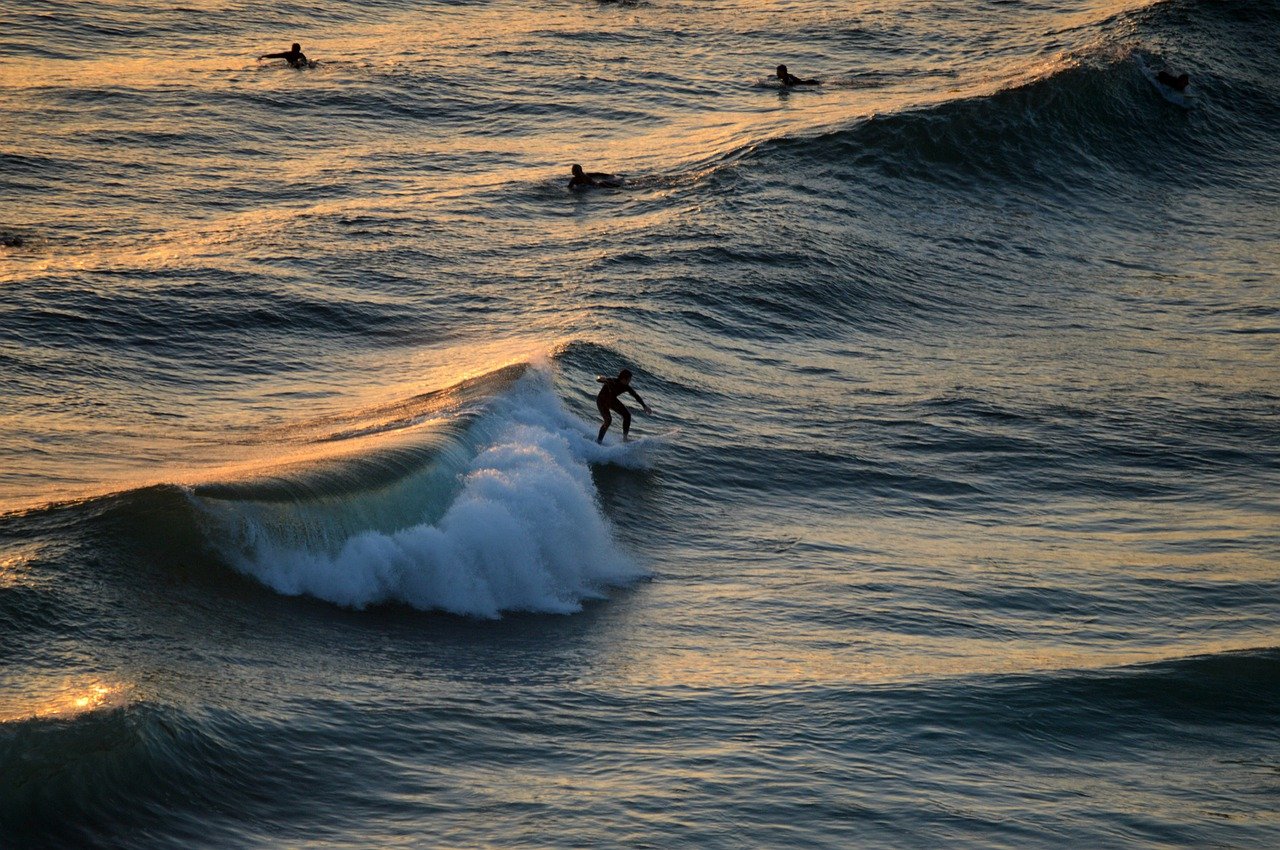winter in Laguna Beach, surfing