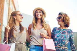 Choosing the Best Accessories For a Day Out: Tips and Tricks