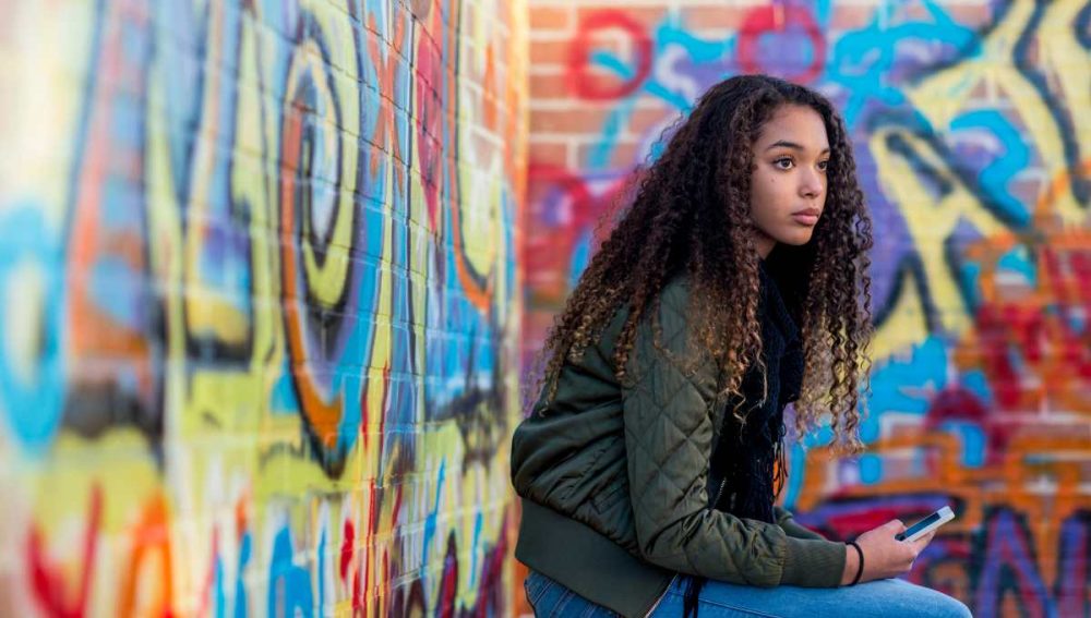 Internet safety for teens, girl graffiti
